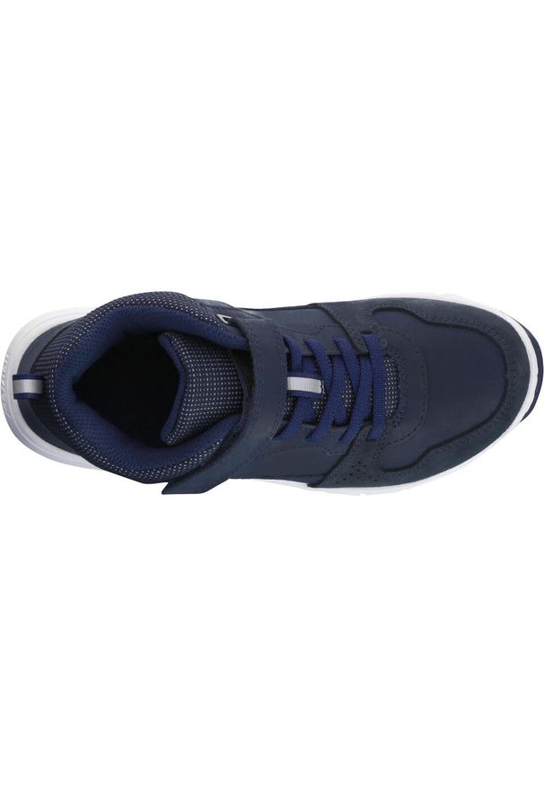 Decathlon - Buty sportowe dla dzieci Newfeel Protect 560 skórzane. Zapięcie: rzepy. Kolor: niebieski. Materiał: skóra. Szerokość cholewki: normalna. Sport: turystyka piesza
