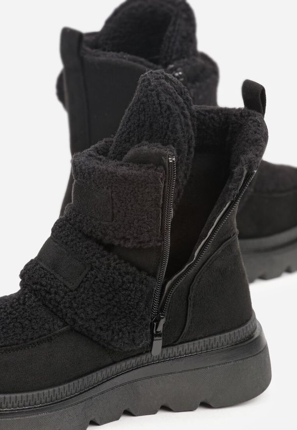 Renee - Czarne Botki Typu Śniegowce na Platformie z Dwoma Ozdobnymi Rzepami Edarlia. Okazja: na co dzień. Zapięcie: rzepy. Kolor: czarny. Materiał: jeans. Obcas: na platformie. Styl: casual, elegancki