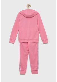 adidas Originals dres dziecięcy kolor różowy. Kolor: różowy. Materiał: dresówka. Wzór: nadruk #4