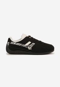 Born2be - Czarne Sneakersy Ozdobione Geometrycznym Wzorem w Zeberkę Arulia. Okazja: na co dzień, na spacer. Kolor: czarny. Materiał: jeans. Wzór: aplikacja, geometria. Sport: turystyka piesza #3