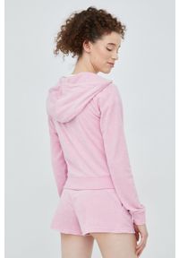 Juicy Couture bluza damska kolor różowy z kapturem gładka. Okazja: na co dzień. Typ kołnierza: kaptur. Kolor: różowy. Materiał: dzianina. Wzór: gładki. Styl: casual #2