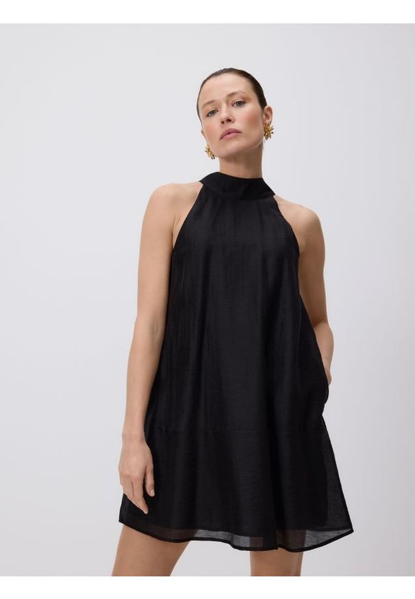 Reserved - Sukienka mini z lyocellem - czarny. Kolor: czarny. Materiał: tkanina. Długość: mini