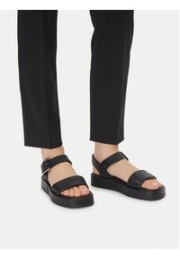 Clarks Sandały Alda Strap 26176257 Czarny. Kolor: czarny. Materiał: skóra #6