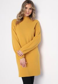 Born2be - Żółta Sweterkowa Sukienka Mini z Gładkiej Dzianiny Narel. Kolor: żółty. Materiał: dzianina. Wzór: gładki. Typ sukienki: proste. Długość: mini #5