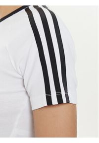 Adidas - adidas T-Shirt 3-Stripes Baby IP0662 Biały Slim Fit. Kolor: biały. Materiał: bawełna
