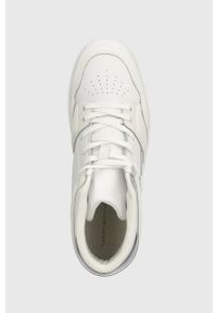 TOMMY HILFIGER - Tommy Hilfiger sneakersy skórzane TH HI BASKET SNEAKER kolor biały FW0FW07308. Nosek buta: okrągły. Kolor: biały. Materiał: skóra. Szerokość cholewki: normalna #3