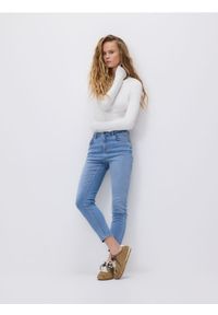 Reserved - Jeansy slim push up - niebieski. Kolor: niebieski