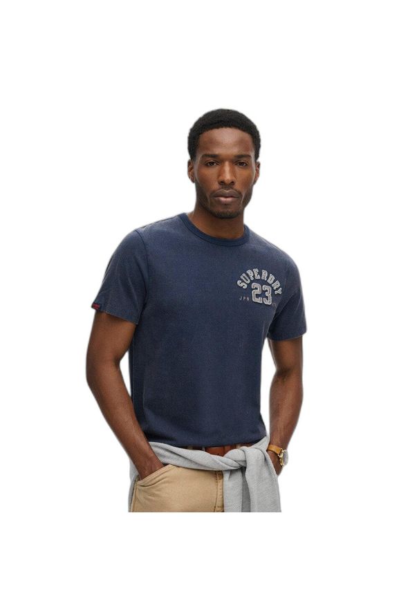 Koszulka Superdry Vintage Athletic. Kolor: niebieski. Długość rękawa: krótki rękaw. Długość: krótkie