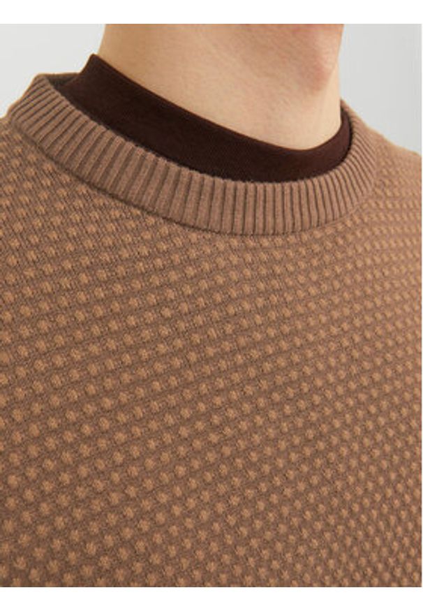 Jack & Jones - Jack&Jones Sweter 12212816 Brązowy Regular Fit. Kolor: brązowy. Materiał: bawełna