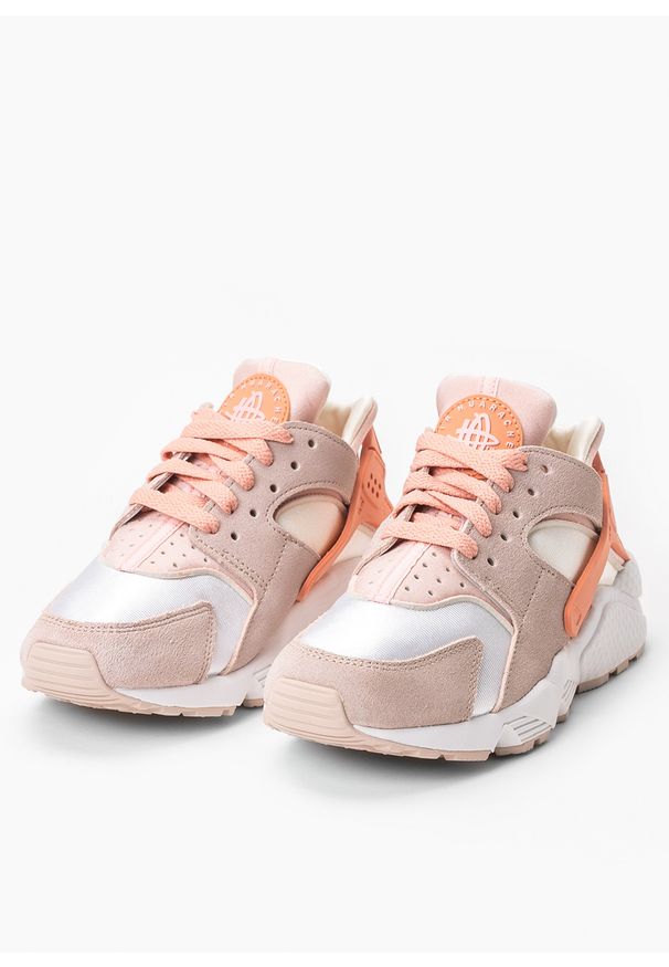 Nike - NIKE AIR HUARACHE Sneakersy damskie. Okazja: do pracy, na spacer, na co dzień. Kolor: różowy. Model: Nike Huarache, Nike Air Huarache. Sport: turystyka piesza