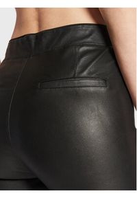 Remain Spodnie skórzane Snipe RM1509 Czarny Slim Fit. Kolor: czarny. Materiał: skóra
