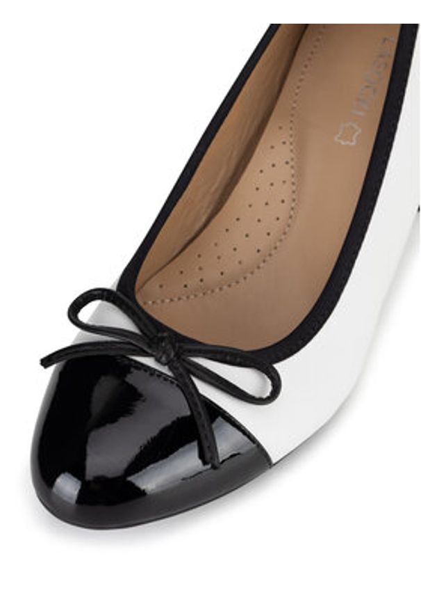 Lasocki Czółenka WYL4060-3Z Biały. Kolor: biały. Materiał: skóra