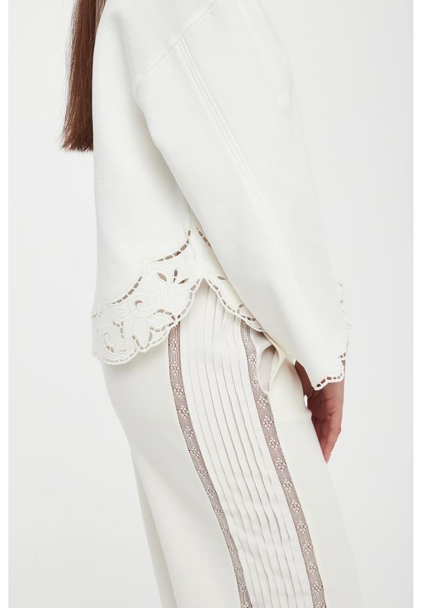 Twinset Milano - Bluza damska z haftem TWINSET. Wzór: haft