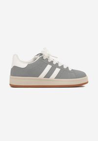Born2be - Szaro-Białe Sneakersy z Ozdobnymi Paskami Rilanira. Okazja: na co dzień. Zapięcie: pasek. Kolor: szary. Materiał: jeans. Wzór: paski #6