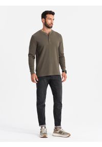 Ombre Clothing - Spodnie męskie jeansowe TAPERED FIT z przeszyciami i podwiniętymi nogawkami – czarne V3 - Rozmiar: L. Okazja: na co dzień. Kolor: czarny. Materiał: jeans. Wzór: aplikacja. Styl: casual, elegancki #4