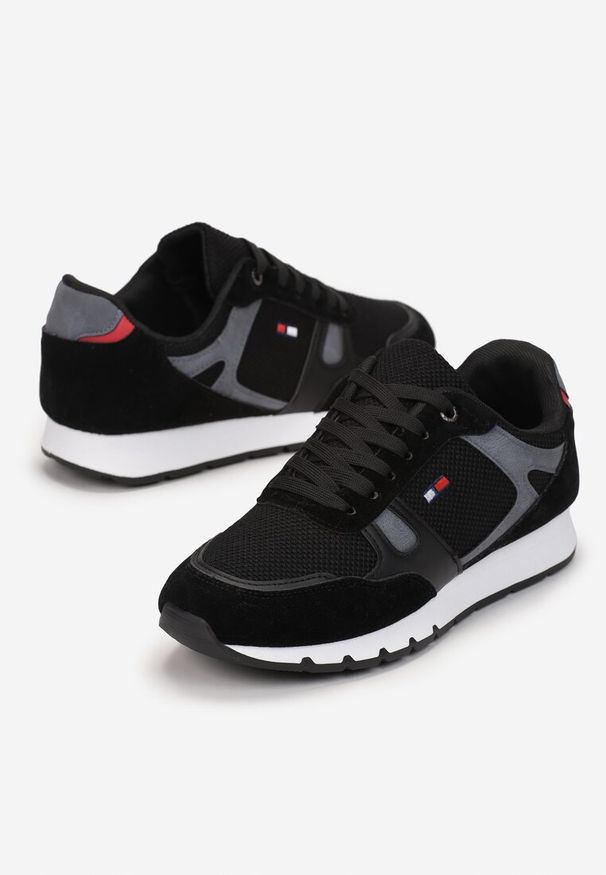 Born2be - Czarne Buty Sportowe Calledeia. Nosek buta: okrągły. Kolor: czarny. Materiał: materiał, jeans. Szerokość cholewki: normalna. Wzór: kolorowy