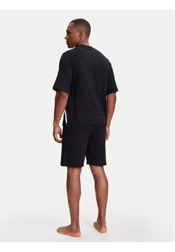United Colors of Benetton - United Colors Of Benetton Piżama 30964P02V Czarny Regular Fit. Kolor: czarny. Materiał: bawełna