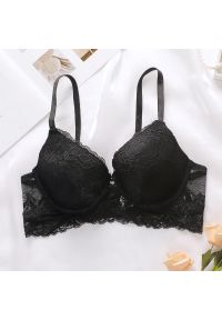Intica - Biustonosz push-up koronkowy podkreślający dekolt Marielene. Kolor: czarny. Materiał: koronka. Rodzaj stanika: push-up. Wzór: koronka #8