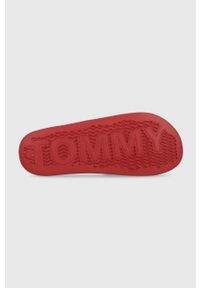 Tommy Jeans klapki EM0EM01021.XNL.MENS.FL męskie kolor czerwony. Kolor: czerwony. Materiał: materiał. Obcas: na obcasie. Wysokość obcasa: niski #2