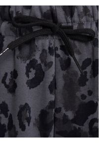 Adidas - adidas Spodnie dresowe Animal Print 3-Stripes JM1839 Beżowy. Kolor: beżowy. Materiał: syntetyk, bawełna. Wzór: nadruk #5