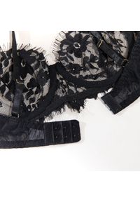 Intica - Koronkowy komplet bielizny push-up ze stringami Alheide. Kolor: czerwony. Materiał: koronka. Długość: długie. Wzór: koronka #7