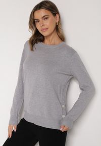 Born2be - Szary Sweter z Guzikami z Boku Tusiana. Okazja: na co dzień. Kolor: szary. Materiał: jeans. Styl: casual, klasyczny #7
