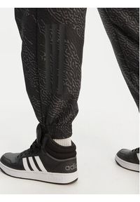 Adidas - adidas Spodnie dresowe PrimeLift Workout KA1202 Szary Loose Fit. Kolor: szary. Materiał: syntetyk #2