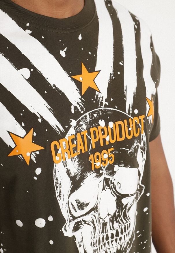 Born2be - Ciemnobeżowa Bawełniana Koszulka z Nadrukiem Czaszki Kolarisa. Okazja: na co dzień. Kolor: beżowy. Materiał: bawełna. Wzór: nadruk. Styl: casual, sportowy, klasyczny