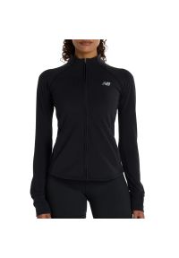Bluza damska New Balance WJ53101BK - czarna. Okazja: na co dzień. Typ kołnierza: kołnierzyk stójkowy. Kolor: czarny. Materiał: poliester, dresówka, materiał. Styl: casual, klasyczny. Sport: fitness #1