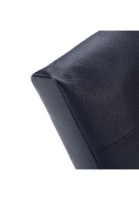 Wittchen - Torebka kuferek z groszkowanej skóry. Kolor: niebieski. Wzór: haft. Dodatki: z haftem, z breloczkiem. Materiał: skórzane. Styl: casual, klasyczny. Rodzaj torebki: do ręki #3