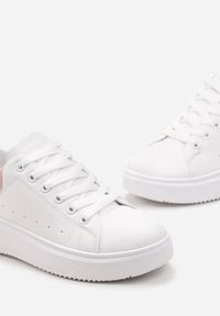 Renee - Biało-Różowe Sneakersy z Ekoskóry na Grubej Podeszwie ze Sznurowaniem Serizia. Okazja: na co dzień. Kolor: biały. Materiał: skóra #2