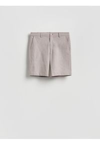 Reserved - Szorty carrot fit - beżowy. Kolor: beżowy. Materiał: bawełna, tkanina