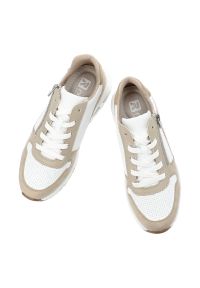 Sneakersy damskie Rieker, cholewka ze skóry ekologicznej i materiału tekstylnego o dynamicznej sportowej sylwetce z panelową konstrukcją sznurowanie. Zapięcie: sznurówki. Kolor: biały. Materiał: materiał, skóra ekologiczna. Szerokość cholewki: normalna #5