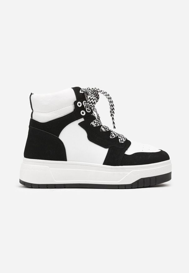 Born2be - Czarne Sneakersy za Kostkę na Grubej Podeszwie z Perforacją Mivania. Okazja: na spotkanie biznesowe, do pracy, na spacer. Wysokość cholewki: za kostkę. Nosek buta: okrągły. Zapięcie: sznurówki. Kolor: czarny. Materiał: jeans. Sezon: jesień, wiosna. Sport: turystyka piesza