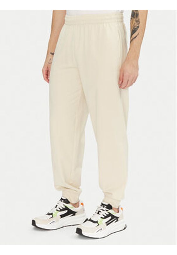 EA7 Emporio Armani Dres 7M000235 AF13512 U1079 Écru Regular Fit. Materiał: bawełna