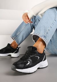 Renee - Czarne Sneakersy na Grubej Podeszwie z Cholewką z Siateczką Zollexia. Okazja: na co dzień. Zapięcie: sznurówki. Kolor: czarny. Materiał: jeans. Szerokość cholewki: normalna. Sezon: lato, wiosna