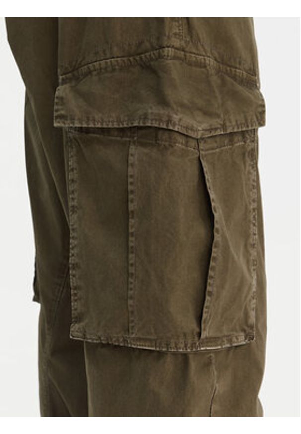 G-Star RAW - G-Star Raw Spodnie materiałowe D28756-D388 Zielony Boyfriend Fit. Kolor: zielony. Materiał: bawełna