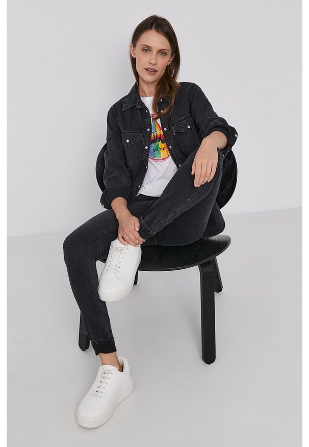 Wrangler - Jeansy. Stan: podwyższony. Kolor: czarny