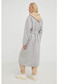 AMERICAN VINTAGE - American Vintage płaszcz wełniany kolor szary przejściowy oversize. Kolor: szary. Materiał: wełna. Styl: vintage #2