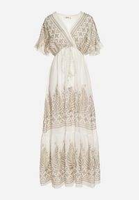 Born2be - Biała Kopertowa Sukienka z Wiskozy Ozdobiona Frędzlami Redare. Okazja: na co dzień. Typ kołnierza: dekolt w serek. Kolor: biały. Materiał: wiskoza. Wzór: aplikacja. Typ sukienki: kopertowe. Styl: boho, casual, klasyczny #3