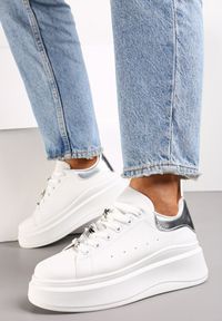 Renee - Biało-Srebrne Sneakersy na Grubej Podeszwie Celessi. Kolor: biały. Materiał: jeans #4