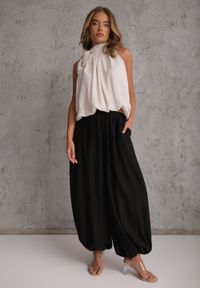 Renee - Beżowa Wiskozowa Bluzka z Dekoltem Halter i Wiązaniem Kasameia. Okazja: na co dzień. Typ kołnierza: dekolt halter. Kolor: beżowy. Materiał: wiskoza. Styl: casual #3