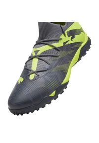 Buty piłkarskie Puma Future 7 Match Rush Tt M 107843 01 szare. Kolor: szary. Materiał: dzianina, syntetyk. Szerokość cholewki: normalna. Sport: piłka nożna