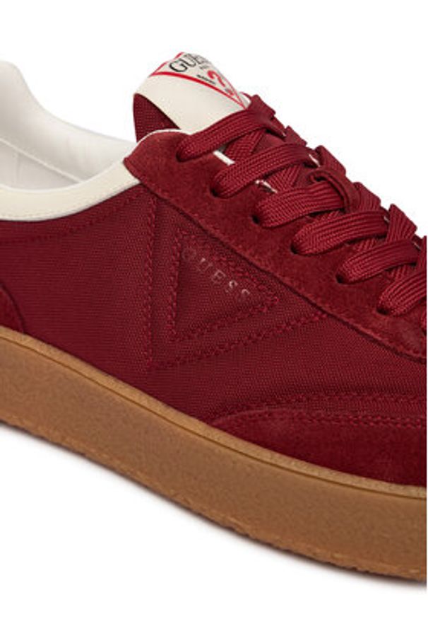 Guess Sneakersy FMPWIM FAB12 Bordowy. Kolor: czerwony. Materiał: skóra, zamsz