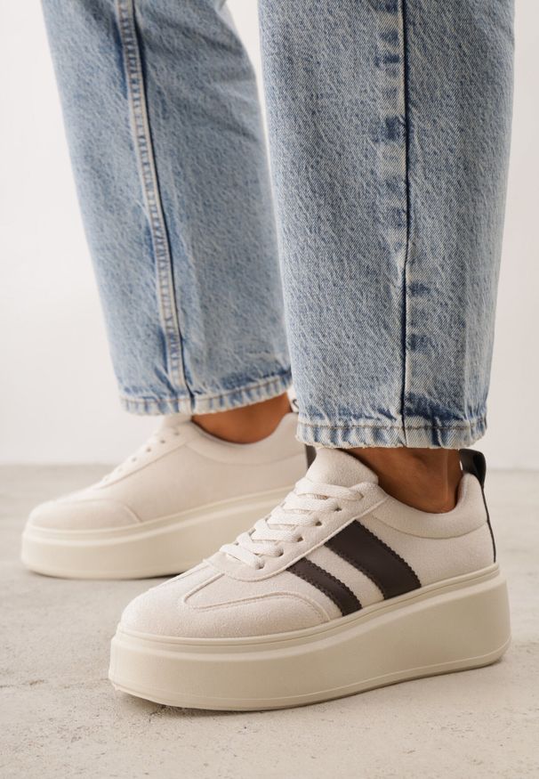 Born2be - Beżowo-Brązowe Sneakersy Kultowe Tenisówki na Platformie z Koturnem Elisara. Okazja: na spacer. Kolor: brązowy. Materiał: jeans. Obcas: na koturnie. Sport: turystyka piesza