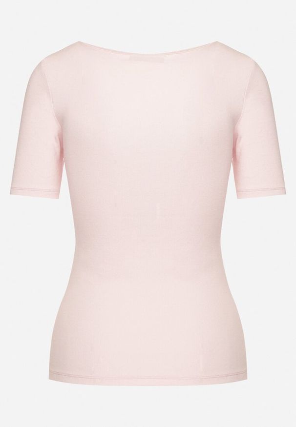 Born2be - Różowy Prążkowany T-shirt z Bawełny Ozdobiony Guzikami Tasavia. Kolor: różowy. Materiał: bawełna, prążkowany. Wzór: aplikacja. Sezon: lato. Styl: klasyczny