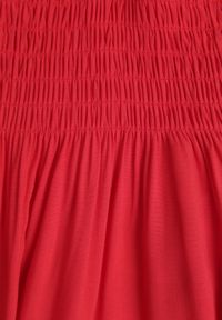 Renee - Czerwona Sukienka z Bawełny na Ramiączkach Ozdobiona Falbanami i Gumkami Mevalys. Okazja: na co dzień. Kolor: czerwony. Materiał: bawełna. Długość rękawa: na ramiączkach. Wzór: aplikacja. Typ sukienki: rozkloszowane. Styl: elegancki, casual #7