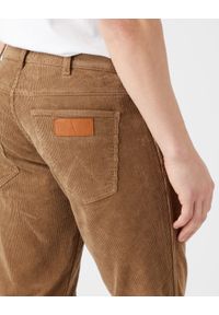 Wrangler - WRANGLER GREENSBORO MĘSKIE SPODNIE SZTRUKSOWE BISCUIT W15QA2012 112319942. Materiał: sztruks #3