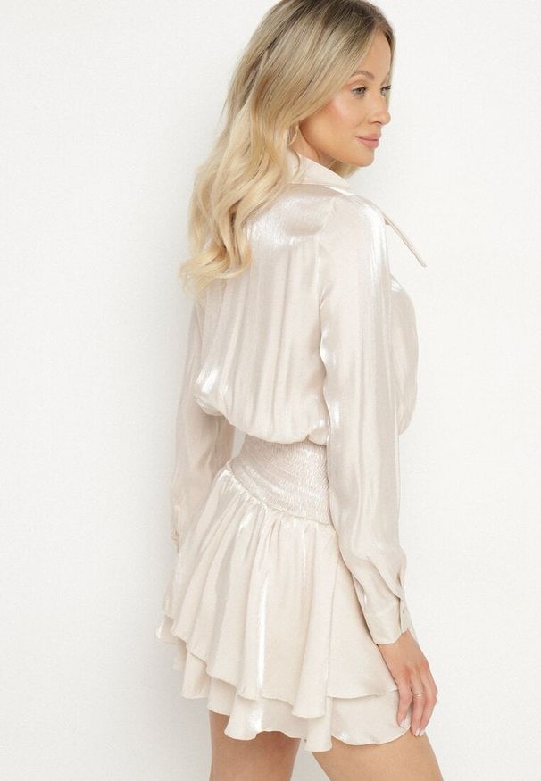 Born2be - Beżowa Sukienka z Wiskozy o Koszulowym Kroju z Falbankami Liova. Typ kołnierza: kołnierz z falbankami. Kolor: beżowy. Materiał: wiskoza. Typ sukienki: koszulowe