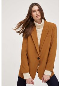 Answear Lab marynarka oversize kolor brązowy jednorzędowa gładka. Okazja: na co dzień. Kolor: brązowy. Wzór: gładki. Styl: wakacyjny #1